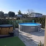 Relax Dum S Koupacim Sudem A Grilem Plzen * Plzeň