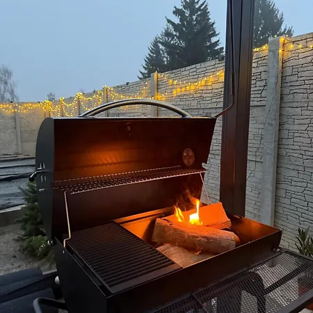 Relax Dum S Koupacim Sudem A Grilem Plzen Vakantiehuis *